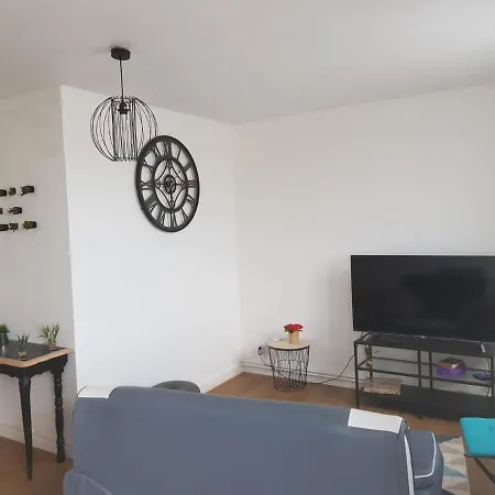 Superbe Appartement De 41M2 En Residence Prive Fleury-les-Aubrais Exterior foto